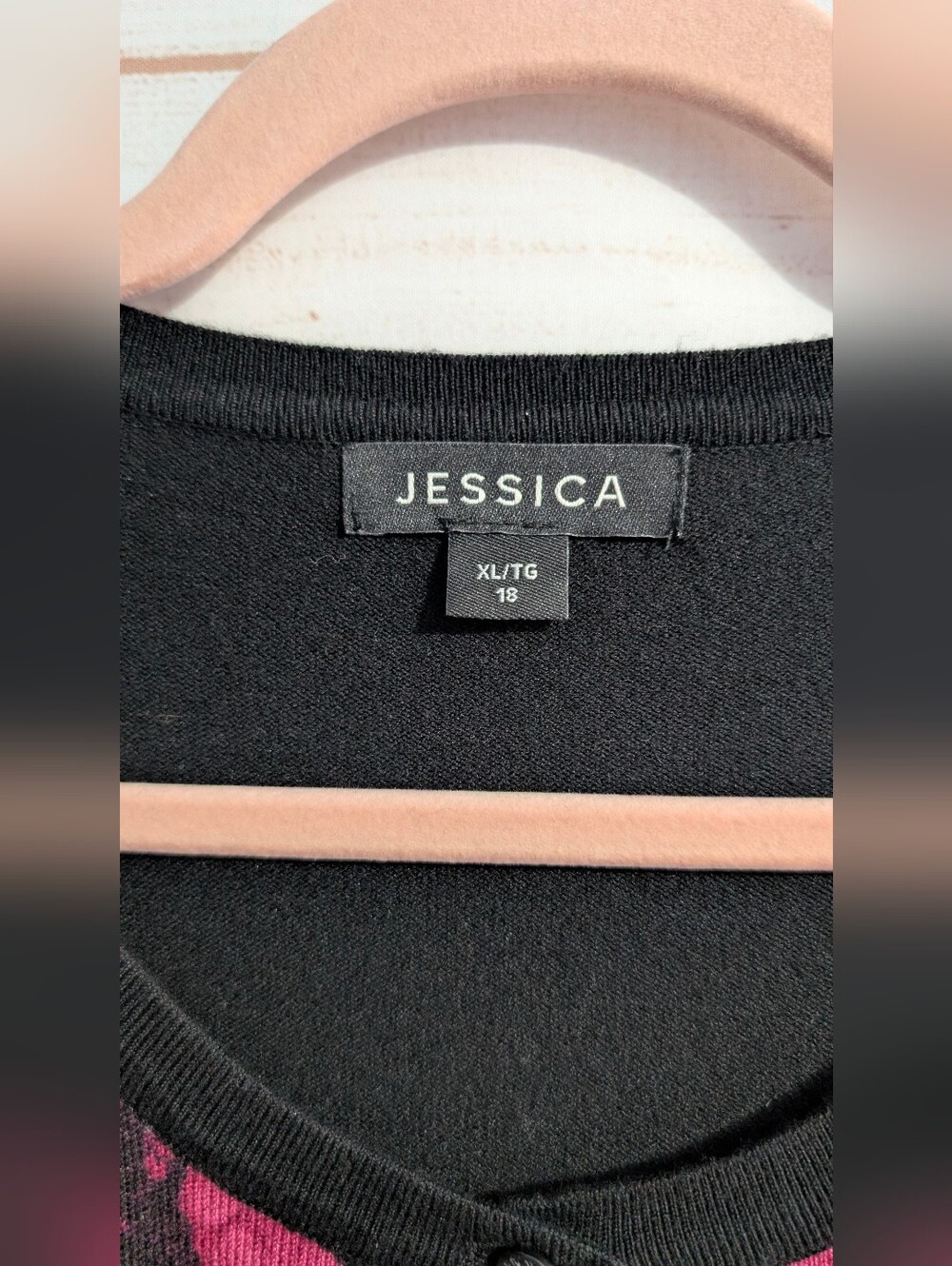 Nwot Jessica Black Cardigan with Fuchsia Rose Print Size XL - Picture 6 of 6